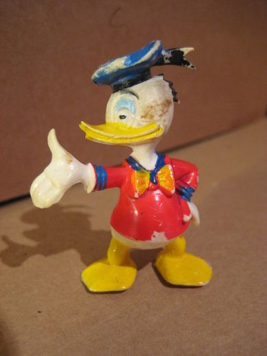 Donald Duck figur i hardlast eller gummi. 50-60 tallet??