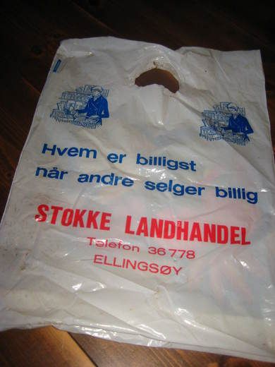 Plastnett fra STOKKE LANDHANDEL, Tlf 36778, ELLINGSØY. 60 tallet. 