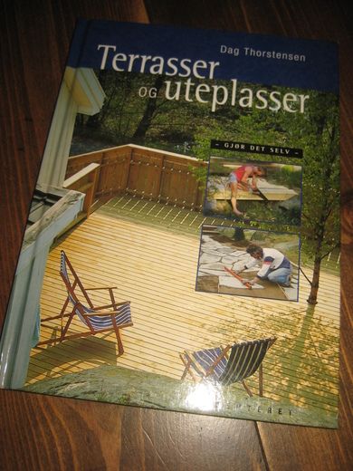 Terrasser og uteplasser. 2002.