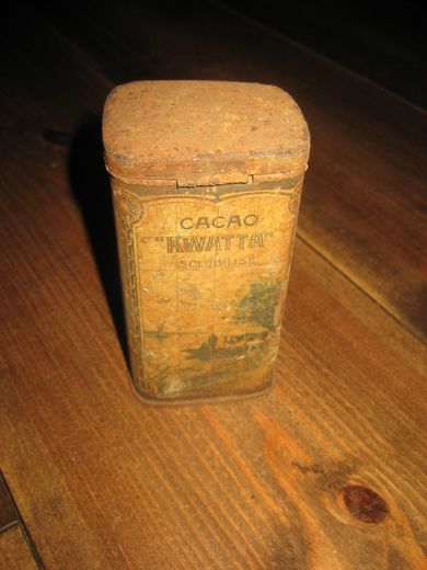 Gammel CACAO BOKS, KWATTA CACAO, ca 11 cm høg. 