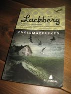 Lackeberg: ENGLEMAKERSKEN. 2013.