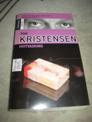 KRISTENSEN, TOM: HVITVASKING. 2002.