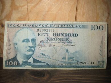 EITT HUNDRAD KRONUR, 1957, D2892341.