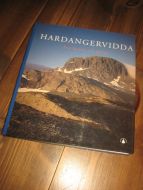 GRØNVOLD: HARDANGERVIDDA. Fra hytte til hytte. 1998. 