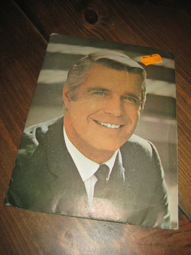 Mappe med brevpapir og konvolutter, bilde av GEORGE PEPPARD, 60-70 tallet.