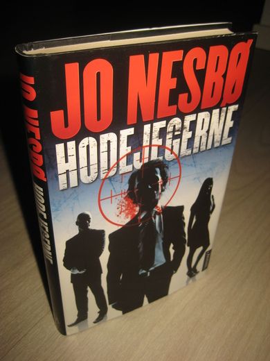 NESBØ, JO: HODEJEGERNE. 2008.