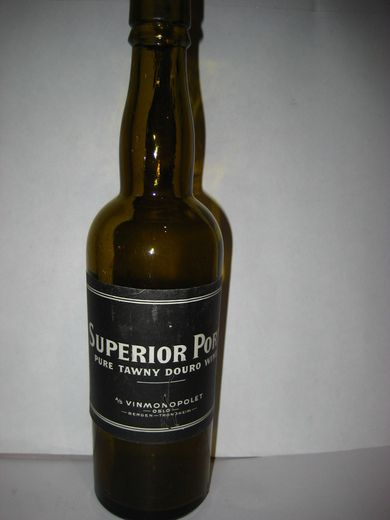 SUPERIOR PORT fra Vinmonopolet, 1952.