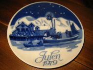 1979, Porsgrunn juleplatte. Ca 17.5 cm i diameter, meget pen. 