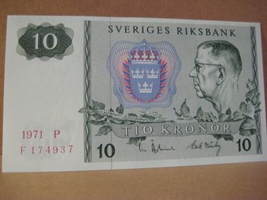 1971,  P,  F174937,                                             10 KRONOR.