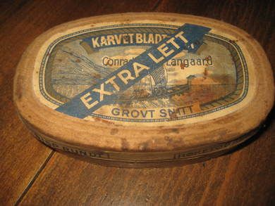 KARVET BLADTOBAK, EXTRA LETT, fra Conrad Langaard, 50 tallet