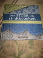 FREDENS: DEN STORE LILLE STRIKKEBOKEN. 2017.