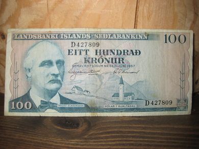 EITT HUNDRAD KRONUR, 1957, D427809.