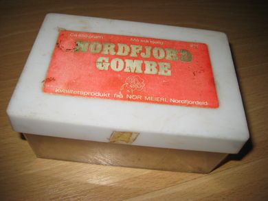 Plast eske uten innhold, Nordfjord Gombe fra NOR MEIERI, NORDFJORDEID. 70 tallet.