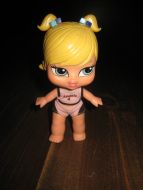 BRATZ dokke fra 2004, ca 12 cm høg.