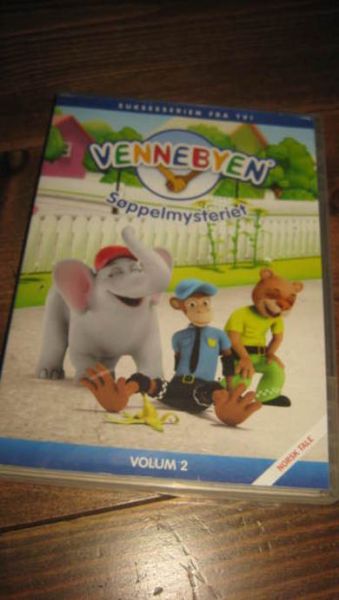 VENNEBYEN: SØPPELMYSTERIET. 2009, 60 MIN.