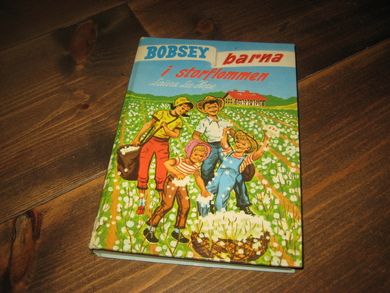 Hope: BOBSEY barna og i storflommen. Bok nr 47,1967.