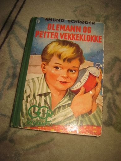 SCHRØDER: OLEMANN OG PETTER VEKKERKLOKKE. 1958.