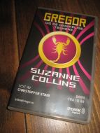COLLINS: GREGOR OG DE HEMMELIGE TEGNENE. 10 ÅR, 6.5 TIMER.