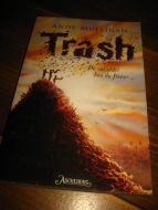 MULLIGAN: TRASH. 2011