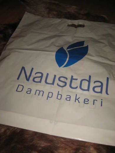 NAUSTDAL DAMPBAKERI. OLE FINNE, CONDITORI. 80-90 TALLET.