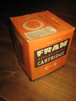 Upna eske med ubrukt innhold, FRAM C-4 REPLACEMENT CARTRIDGE. Fra Great Britain, 60 tallet. 