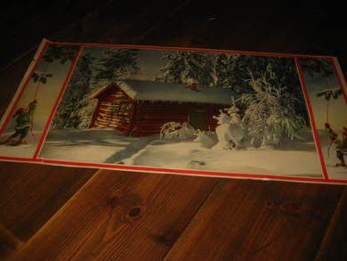 Pyntebrikke i papir, brukt på julebordet i gamle dager, ca 70*34 cm stor. 20-30 tallet. Dette er nr 1