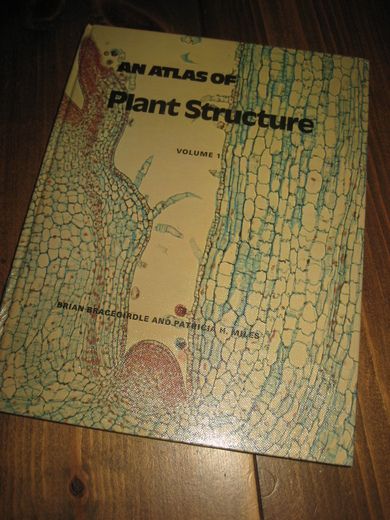 AN ATLAS OF PLANT STRUCTURE. 1971. 