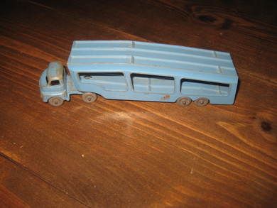 Gammel blikkbil, biltrailer, MATCHBOX CAR TRANSPORTER, 60 tallet, ca 17 cm lang