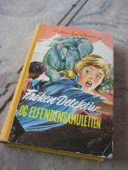 Keene. Frøken Detektiv og ELEFENBENSAMULETTEN. Bok nr 13, 1961.