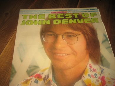 DENVER, JON: THE BEST OF JOHN DENVER. 1977. 