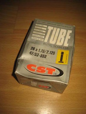 Eske med ubrukt innhold, TUBE BUTYL SEAMLESS, 